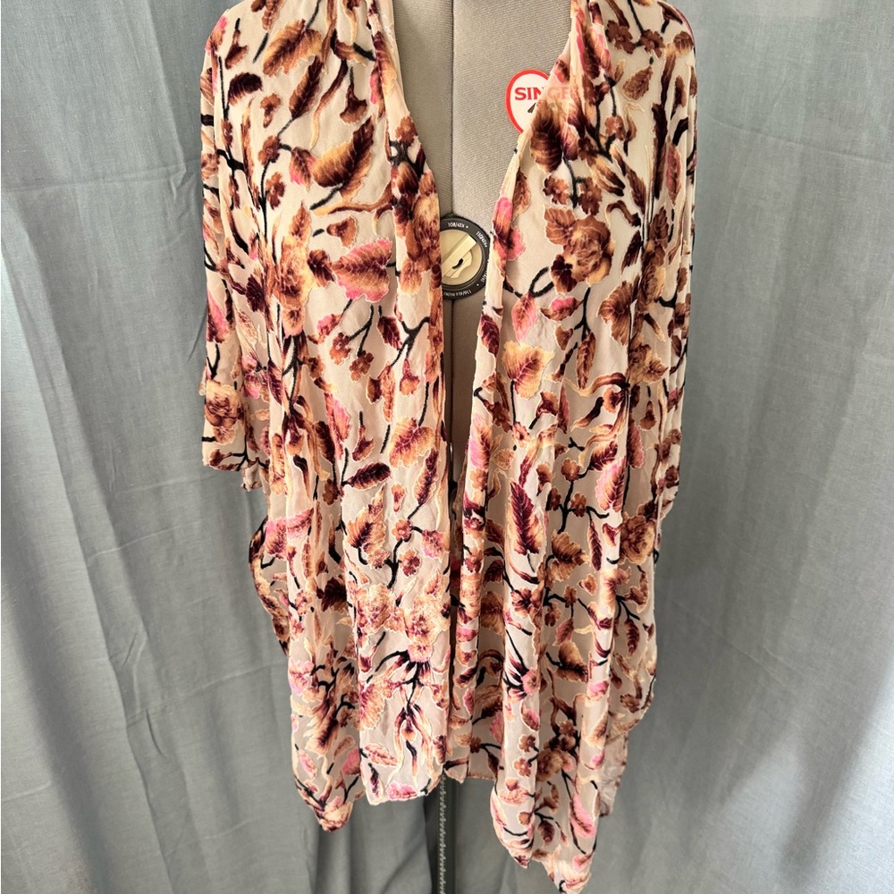 Lovestitch Pastel Floral Wrap